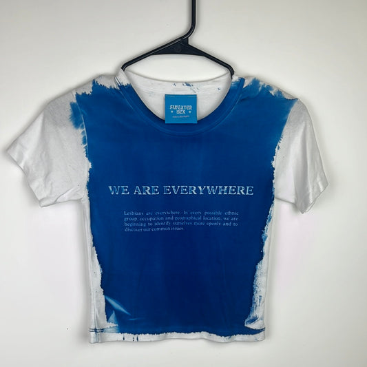 M ‘We are Everywhere’ Cropped Baby Rib Cotton Tee